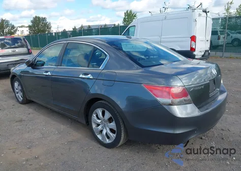 2010 Honda Accord 3.5 Ex-L z USA, uszkodzony, nr VIN 1HGCP3F85AA015422